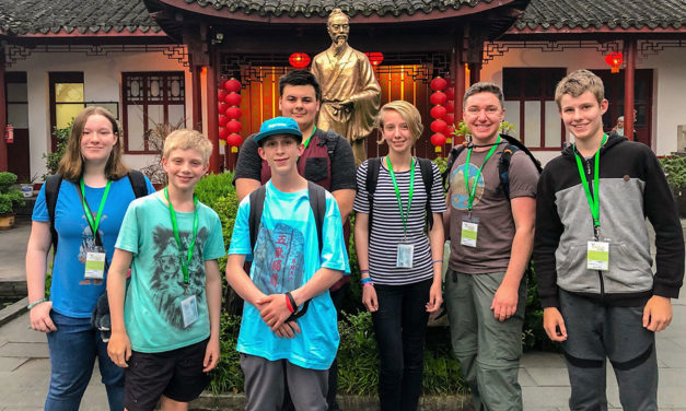 Peninsula Eighth Graders Go To China